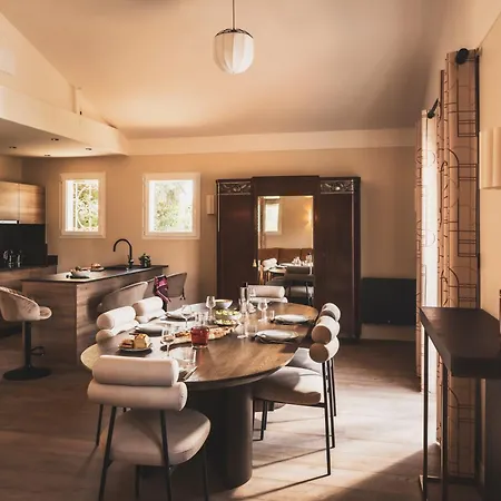 Parc Victoria Aparthotel 4*